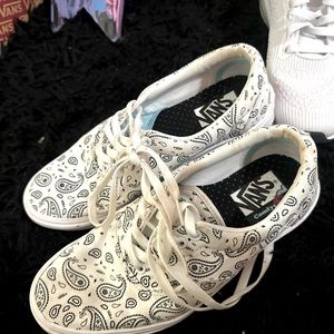 Pretty new condition vans gently worn only a few times